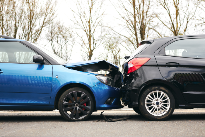 Teismas priteisė beveik 140 tūkst. eurų žalą už neapdraustu automobiliu sukeltą avariją Vokietijoje